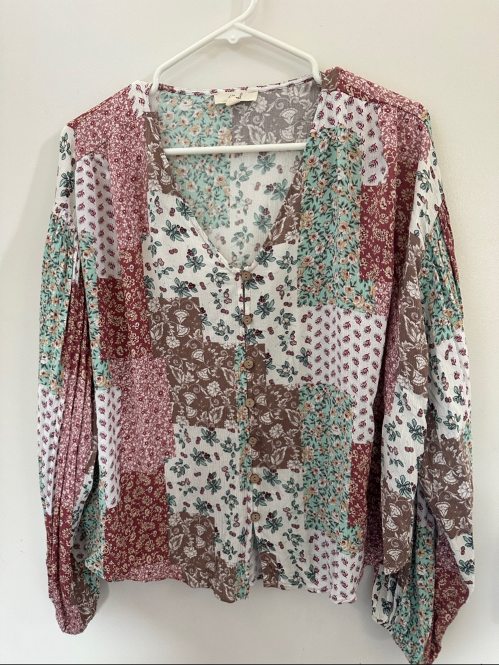 Easel Patchwork Floral Button-Front Blouse - Mauve Green Large